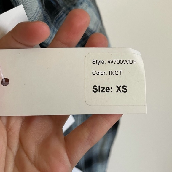 Nwt HUDSON Plaid Kari Distressed Button-Down Top - Picture 4 of 7